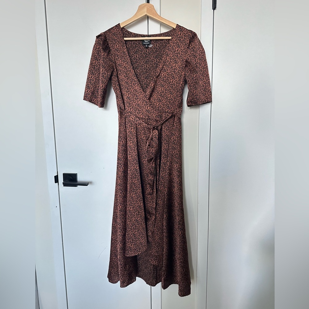 Bobeau cheetah print wrap midi dress size xs